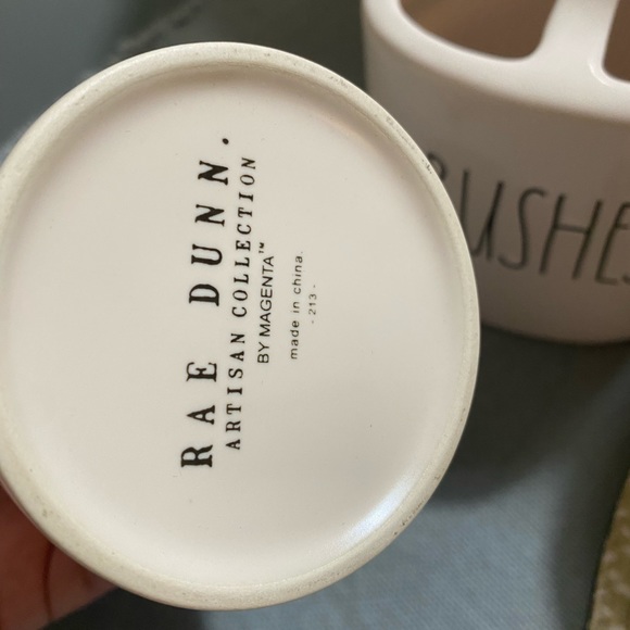 Sold:Rae Dunn bathroom set - Picture 8 of 12